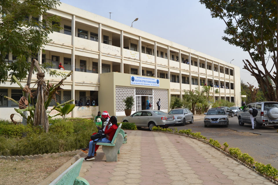 Faculté des Lettres et Sciences Humaines